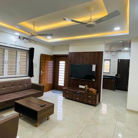 Luxurious 3 Bhk Villa In Bhuj - Shivani Homestay 외부 사진